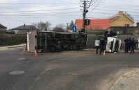 11 людей постраждали внаслідок зіткнення мікроавтобуса і фури в Одесі
