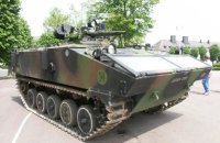 Франція планує передати Україні 25 застарілих броньованих машин