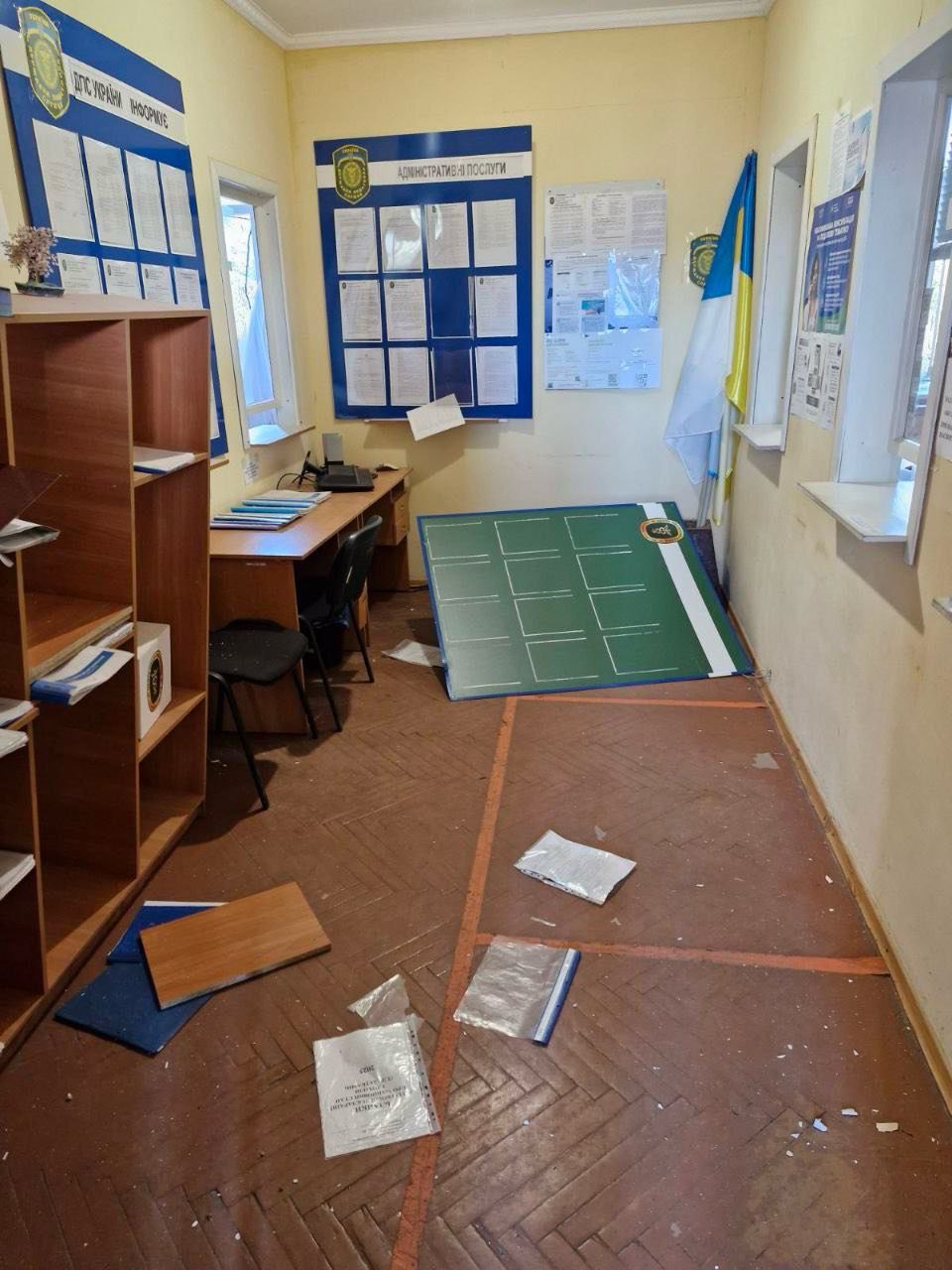 пошкодена будівля податкової на Харківщині