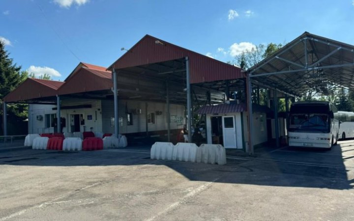 На кордонах почали пропускати на виїзд чоловіків віком до 23 років