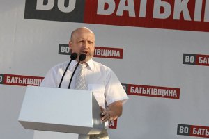 Опозиція заявила про дивну хворобу 250 тис. осіб перед виборами