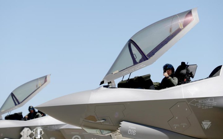 США відправляють есмінець і F-35 для зміцнення оборони Перської затоки від Ірану