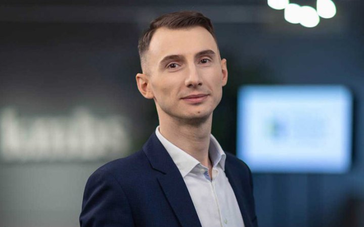 «Не можемо наполягати, але м’яко натякаємо»: Едем Адаманов пояснив, як в Україні регулюють ціни на ліки