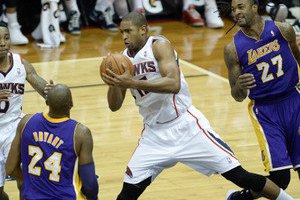 НБА: "Шпоры" теряют Паркера, Джонсон расстрелял "Фили"