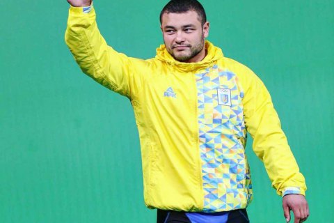 Українець Чумак виграв три "золота" на чемпіонаті Європи з важкої атлетики