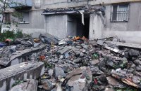 Окупанти вдарили ракетою по будинку у Торецьку: з-під завалів дістали 19 людей
