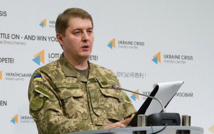 Білоруські військові в прикордонні з Україною встановили деревʼяні муляжі танків, – Мотузяник