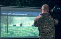 Літати, стріляти і планувати бій у режимі гри. Як українські військові опановують зброю на симуляторах і чи ефективно це