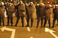 В беспорядках в Северной Ирландии ранены 22 полицейских