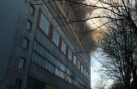 У Львові виникла пожежа в приміщенні заводу "Електрон" (оновлено)