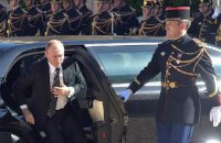 СМИ: Путин встретится с Макроном в ходе внеплановой поездки в Париж  