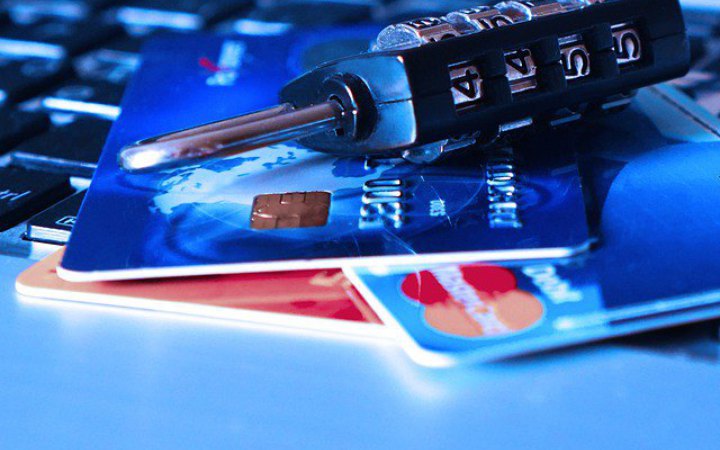 Сума збитків банків, торговців, клієнтів від незаконних дій з платіжними картками за минулий рік зросла на 46%, – НБУ