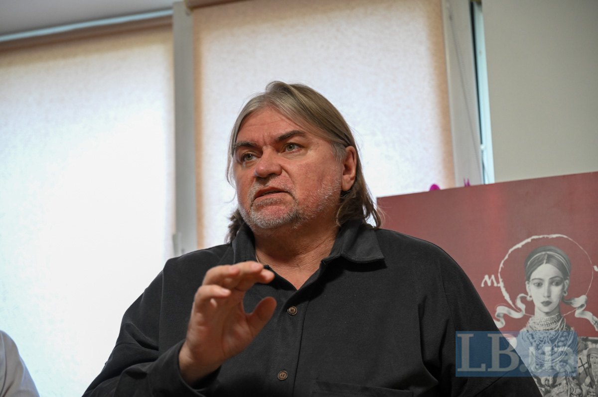 Режисер Олесь Санін