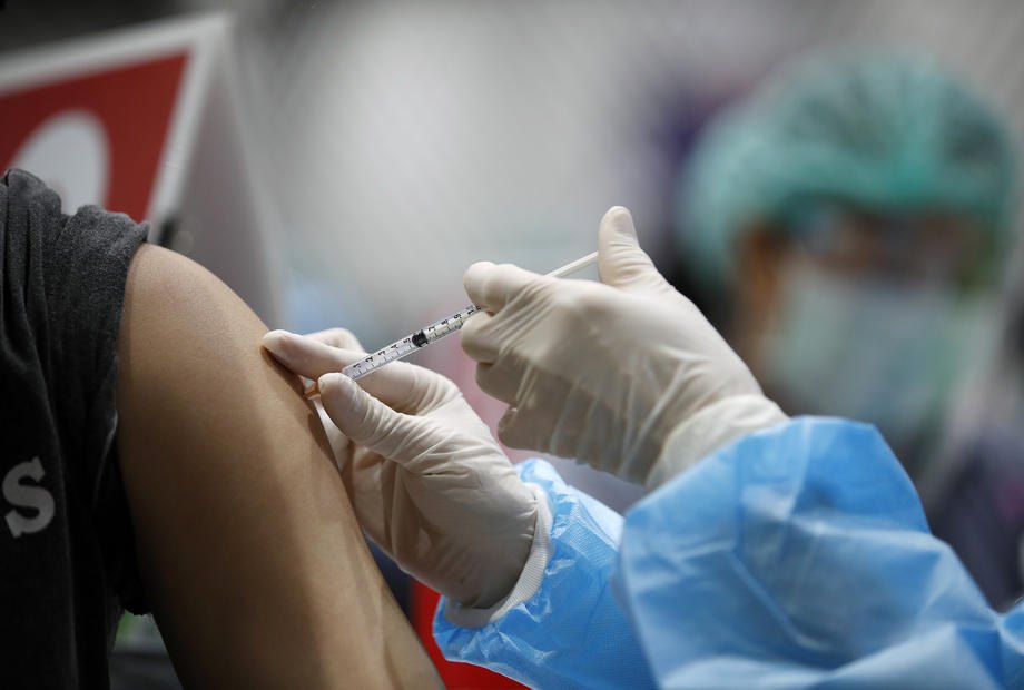 Вакцинування CoronaVac у центрі вакцинації в Бангкоку, Таїланд, 7 вересня 2021 р.