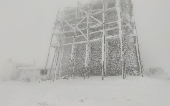 Рятувальники закликають туристів утриматися від походів у гори