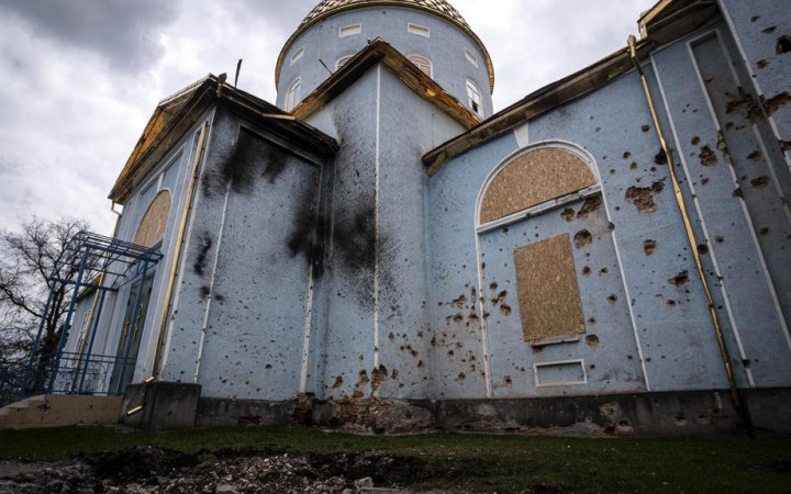 На Луганщині росіяни зруйнували не менше семи православних храмів
