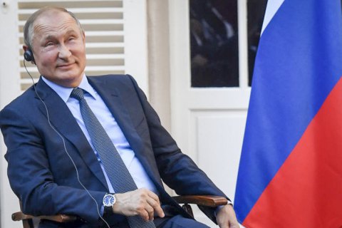 Путін вирішив зробити щеплення російською "вакциною" Sputnik V 