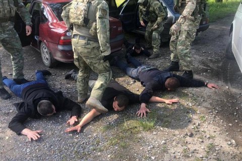 У Дніпропетровській області затримали сімох учасників банди поліцейських