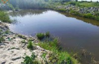 На Черниговщине двое детей утонули в местном пруду 