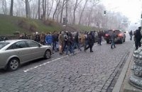 Администрацию Януковича от Евромайдана охраняют тысячи "титушек"