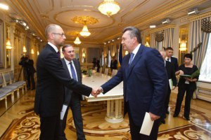 Лідери опозиції прийшли до Януковича на засідання фракції ПР
