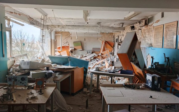 Головне за ніч та ранок понеділка, 16 лютого: 235 боєзіткнень, переговори в Женеві, підозра Галущенку