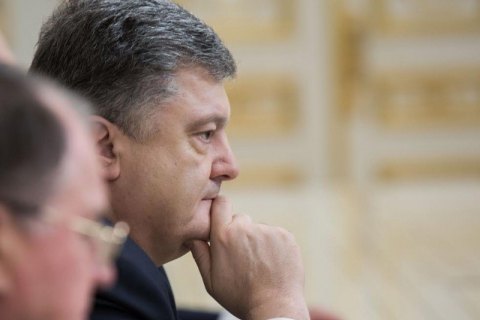 Порошенко анонсировал заседание СНБО по энергопоставкам в Крым