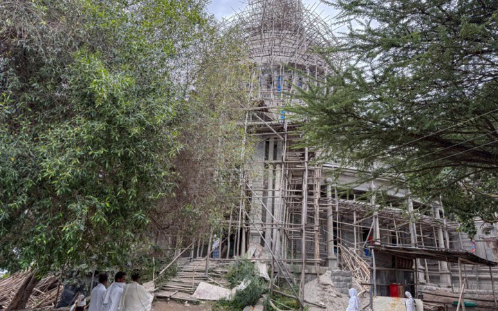 Щонайменше 30 людей загинули та 200 отримали поранення після обвалу риштувань у церкві в Ефіопії