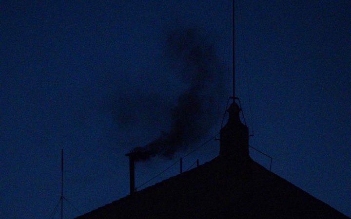 На першому голосуванні конклаву не змогли обрати Папу Римського