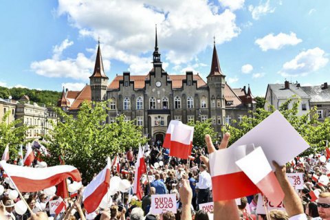 Польська опозиція зажадала визнати перемогу Дуди недійсною