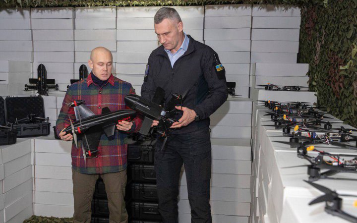 Київ передав бійцям 225 штурмового полку майже 3000 БпЛА різних видів