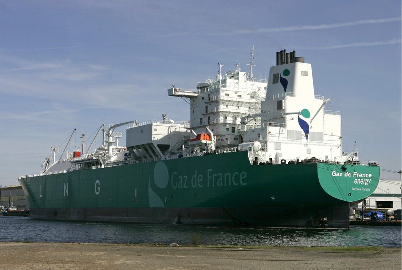 Один з найбільших танкерів для транспортування LPG у світі Provalys (об’єм перевезення стоновить 154 500 м. куб. газу) у Сен-Назері, Франція.