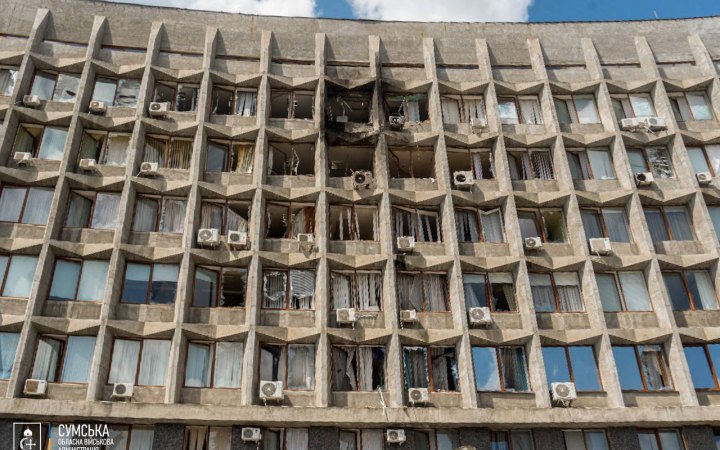 Росіяни знову вдарили по будівлі Сумської ОВА
