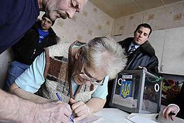 На выборах в Одесской области начали работать "карусели"