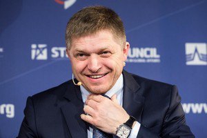 Словацький прем'єр пообіцяв не припиняти реверс газу в Україну