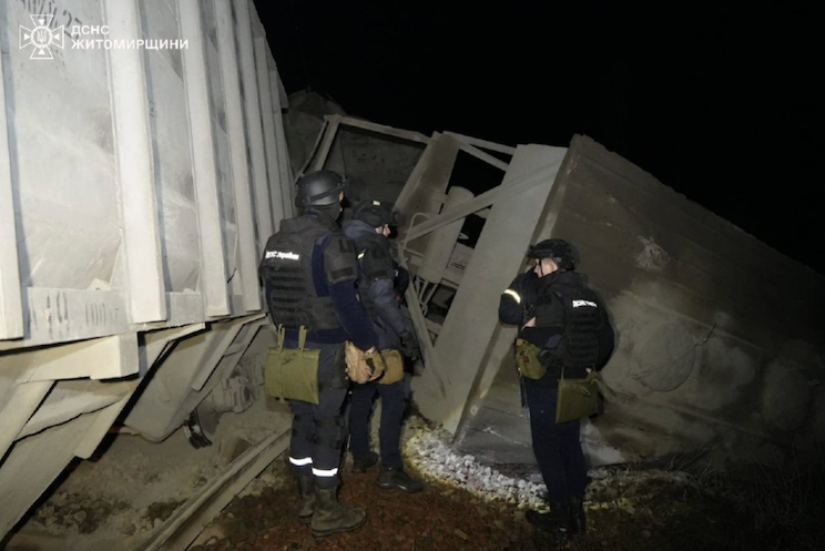 Дрон пошкодив поїзд у Житомирській області 