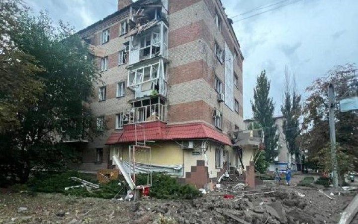 Окупанти вдарили по 18 населених пунктах Донеччини