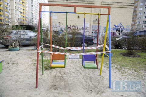 Киев в первый день усиленного карантина. Фоторепортаж