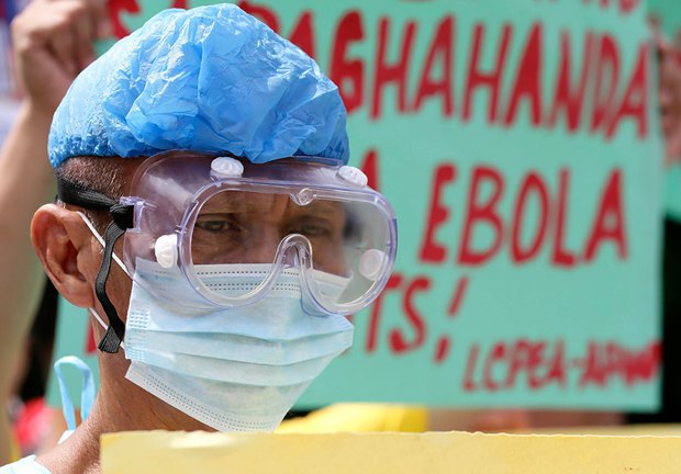 Філліпінський медпрацівник протестує проти непідготовленості влади до боротьби з Ебола
