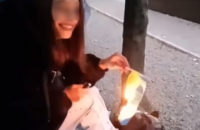 ​15-летняя девушка из Каменского сожгла украинский флаг и получила уголовное дело