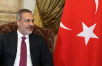 Туреччина підтримує надання військової допомоги Україні