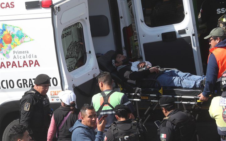 У зіткненні потягів метро у Мехіко загинула жінка, постраждало 57 людей
