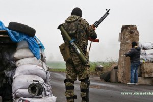 Боевики обстреляли позиции сил АТО на трассе перед КПП в Донецкой области