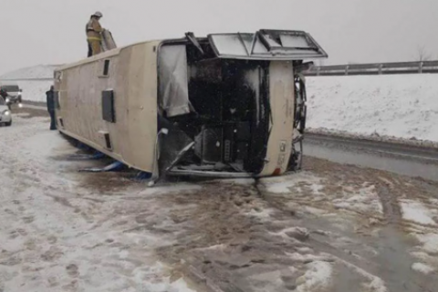 В Воронежской области перевернулася автобус с украинцами, пострадали 14 человек