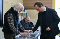 Ультраправі перемагають у першому турі муніципальних виборів у Франції