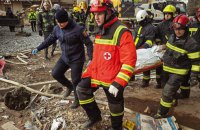 У ДСНС розповіли, як врятували чоловіка з-під завалів багатоповерхівки у Тернополі 