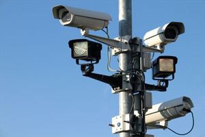 У Дніпропетровську за людьми пильнуватимуть камери відеоспостереження