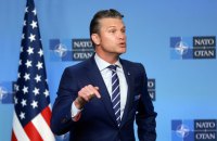 Глава Пентагону: сенатору та капітану у відставці Марку Келлі знизять пенсію за заклики до військових США не виконувати накази