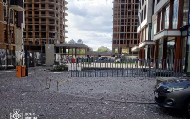 Росія атакувала Київ дронами, є ушкодження (доповнено)