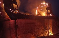 На Дніпропетровщині через російські обстріли пошкоджені будинки та лінії електропередач